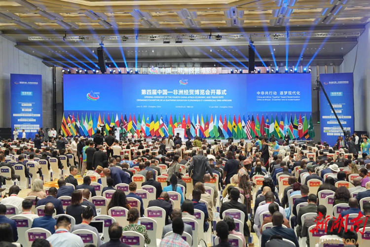 20250616128686.png 4550ff3c2d4569df8754a5300b6373e_¸±±¾.png